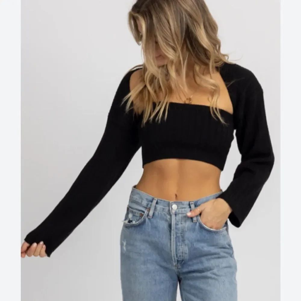 Revibed Vintage Women's Sweater Knit Crop Top w/ Button Detail Sleeve Size Small